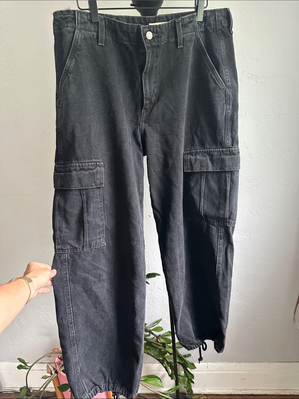 Levi’s Women’s ‘94 Baggy Cargo Jeans